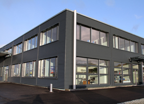 Das neue Industriegebäude an der Rämismatte 11 in Ins